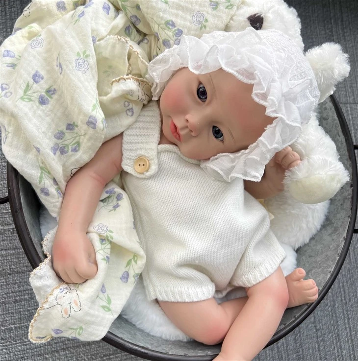 Realistic Full body silicone reborn Doll suppliers
